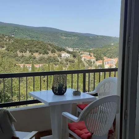 Dernieres Disponibilites Joli Studio Gaelle 50M Des Cures Jolie Vue Degagee Balcon Wifi Daire