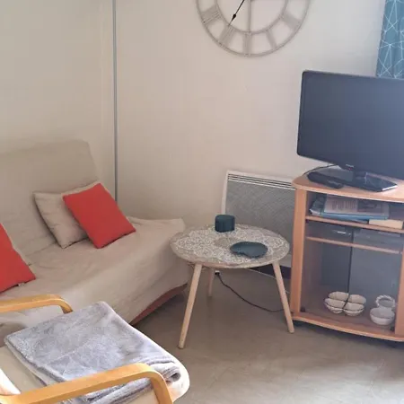 Dernieres Disponibilites Mi Aout Et Cure D' Automne Joli Studio Gaelle Disponible Du 5 Au 26 Septembre Wifi Balcon * 아멜리에레방팔랄다