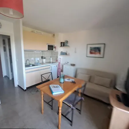 Dernieres Disponibilites Joli Gaelle 50m Des Cures Jolie Vue Degagee Balcon Wifi