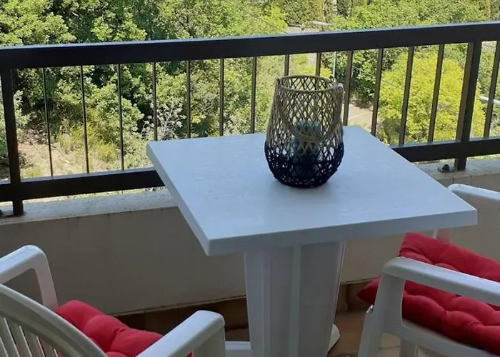 Διαμέρισμα Studio Gaelle Suite A Desistement Libre Jusqu'Au 5 Avril 50M Des Cures Tres Jolie Vue Wifi