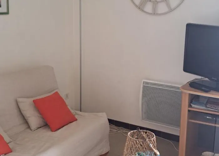 Studio Gaelle Suite A Desistement Libre Jusqu'Au 5 Avril 50M Des Cures Tres Jolie Vue Wifi