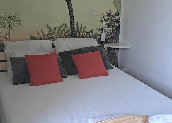 Désistement Gaelle Base Idéale Pour Cure Libre 5 Au 26 Septembre Tarif Remisé Appartement *